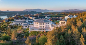 Villa Freya with stunning sea view